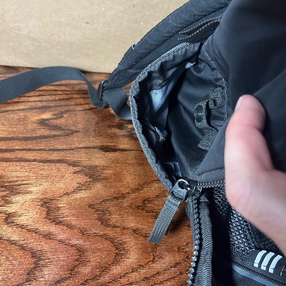 Adidas Backpack All Black Laptop Sleeve School Sport College Pockets Clean 90288 - Picture 6 of 7